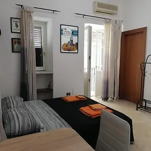 Affittacamere A Due Passi Appartament, Palermo