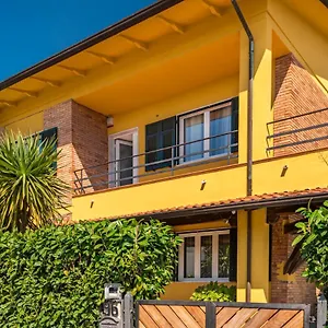 Welchome 22 Bed&breakfast Bed & Breakfast Carrara